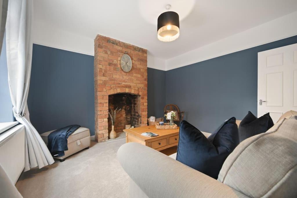 Picturesque Victorian Cottage Worcester Exterior foto