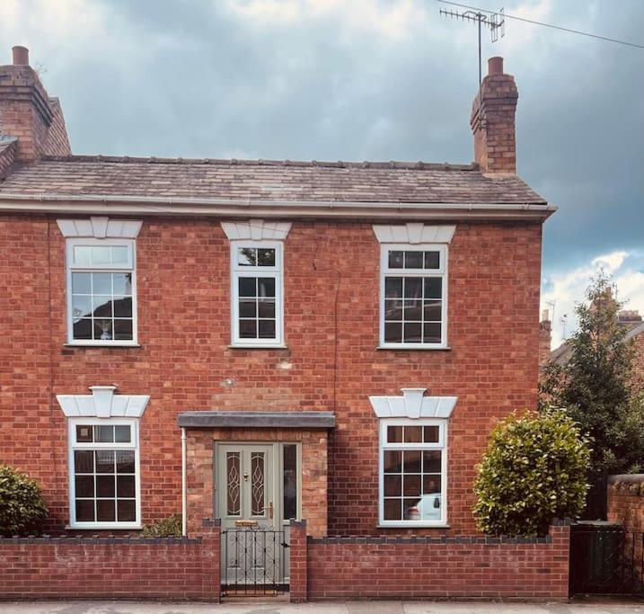 Picturesque Victorian Cottage Worcester Exterior foto